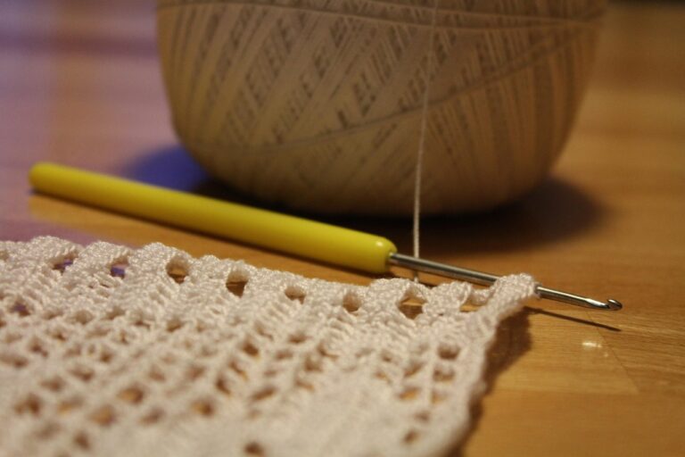 The 2-Day Throw Blanket Crochet Pattern Free on the Blog